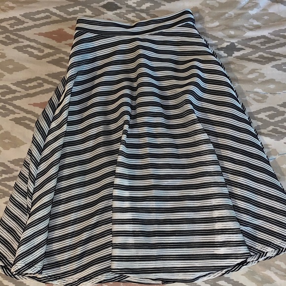 Striped skirt - Picture 1 of 3